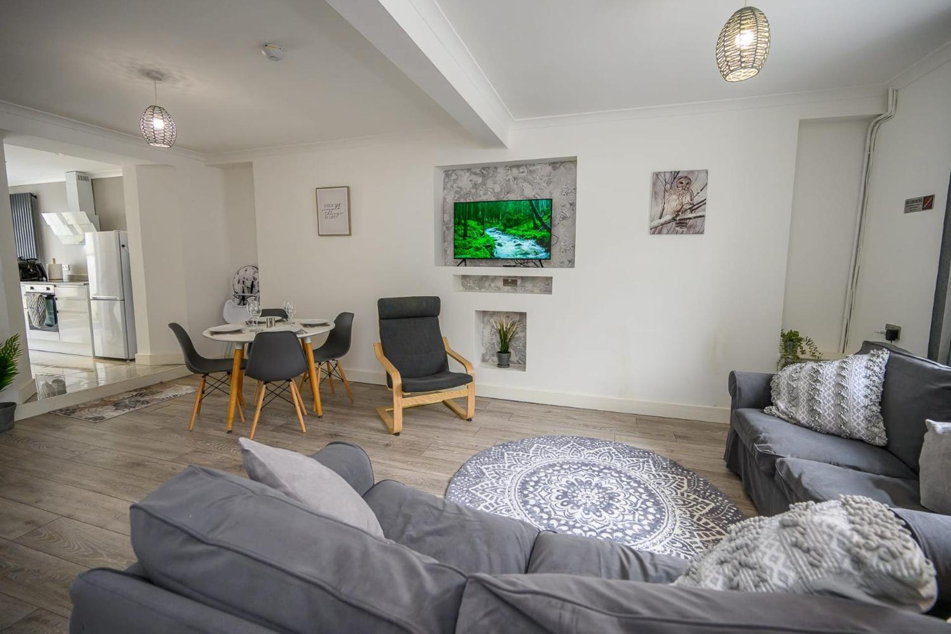 Cwmparc Very Special Welsh Valley By Staystaycations Vakantiehuis Treorky